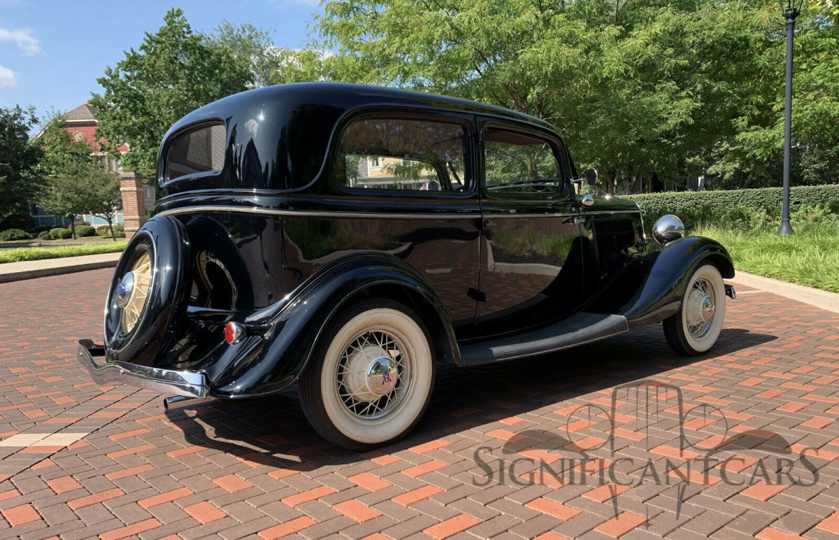 1934 Black Ford 2 Door Sedan