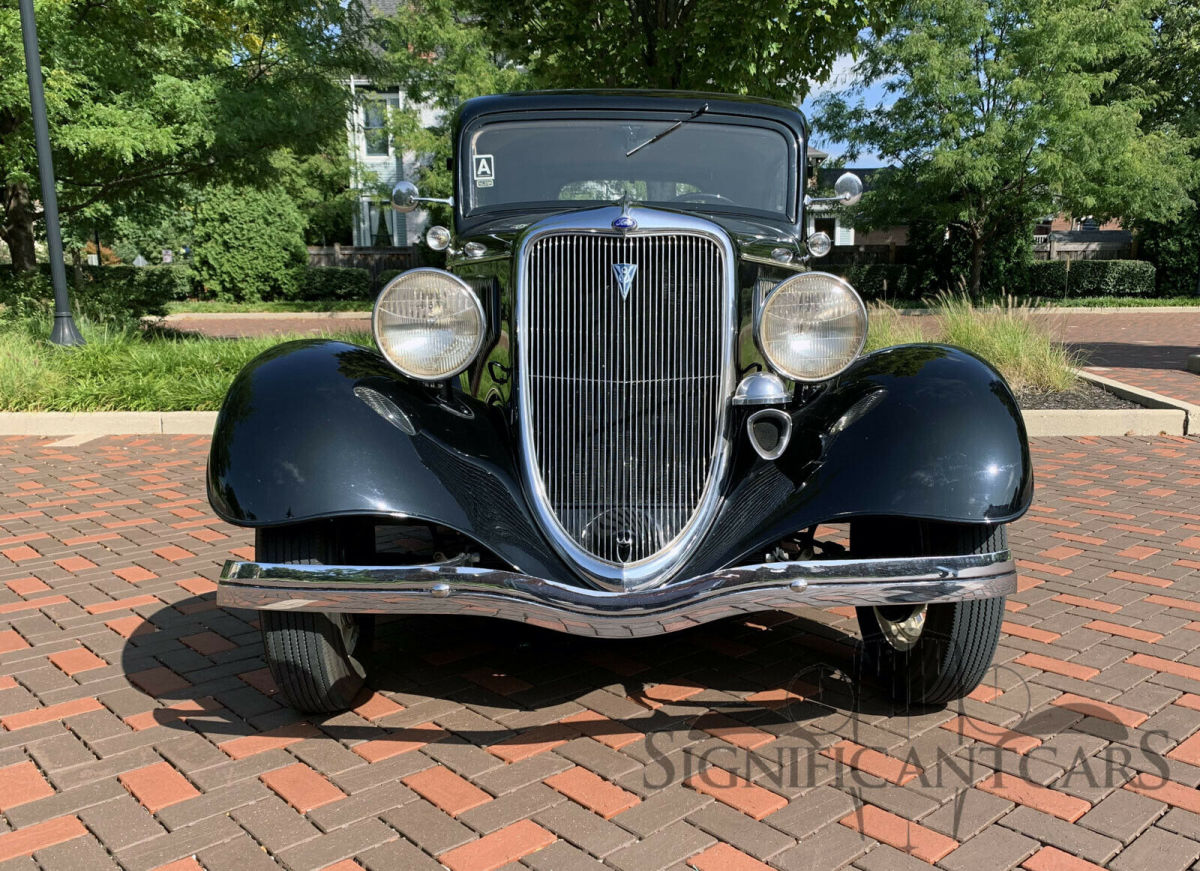 1934 Black Ford 2 Door Sedan