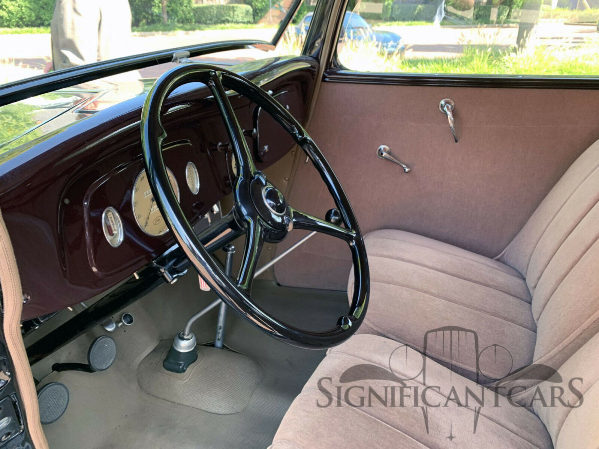 1934 Black Ford 2 Door Sedan