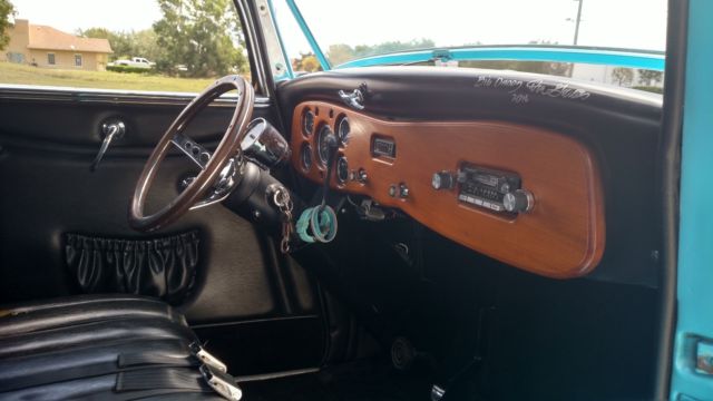 1934 Beautiful teal blue Ford Coupe 5 Window Coupe