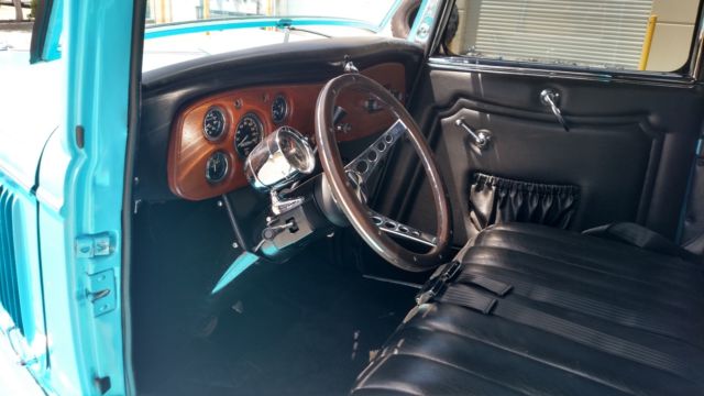 1934 Beautiful teal blue Ford Coupe 5 Window Coupe