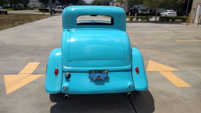 1934 Beautiful teal blue Ford Coupe 5 Window Coupe
