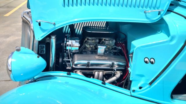 1934 Beautiful teal blue Ford Coupe 5 Window Coupe