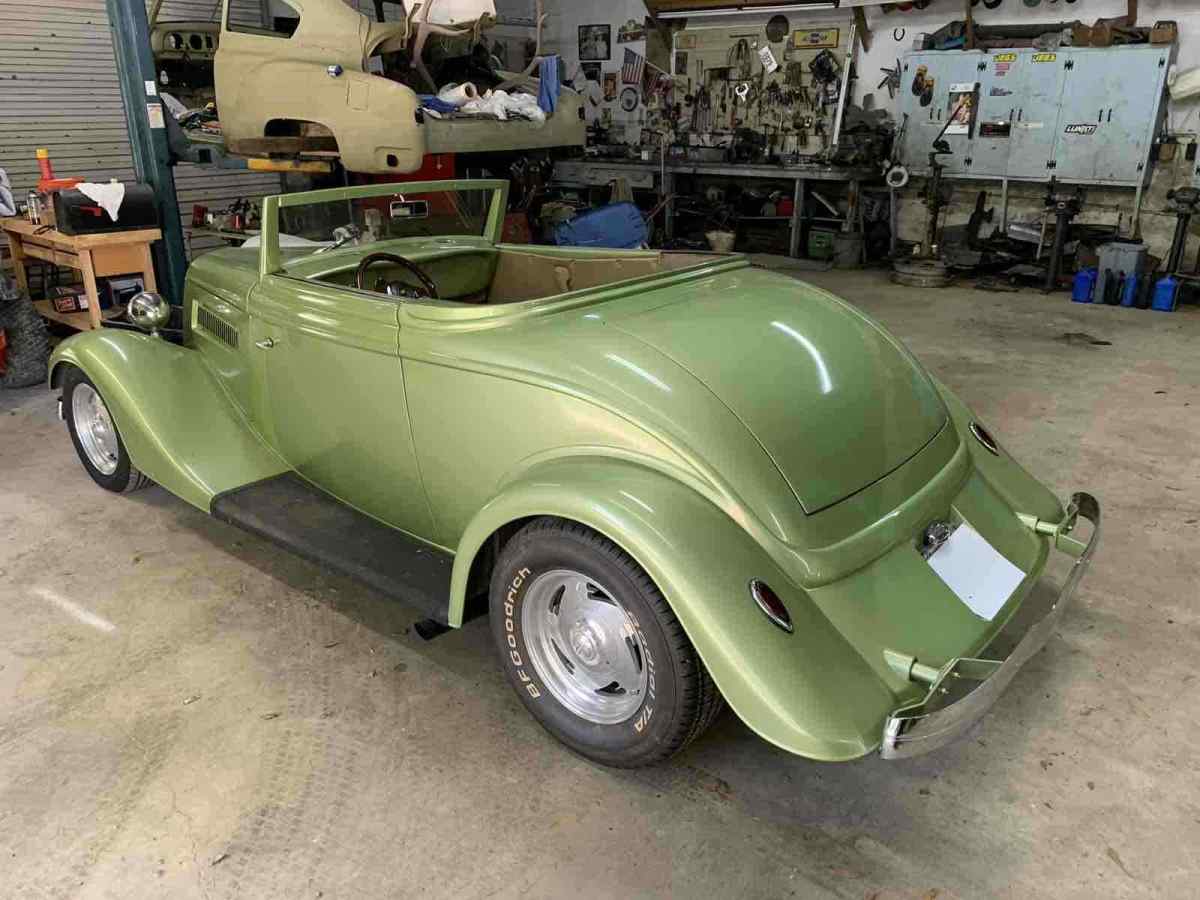 1934 Green Ford Cabriolet Coupe