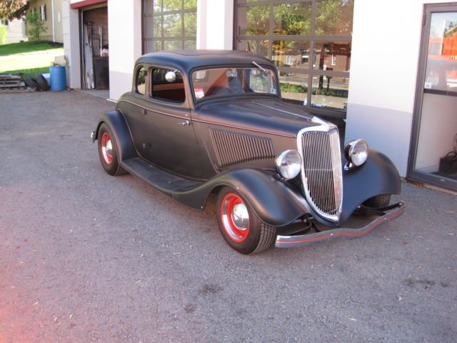 1934 White Ford coupe Coupe