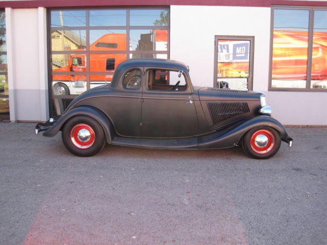 1934 White Ford coupe Coupe