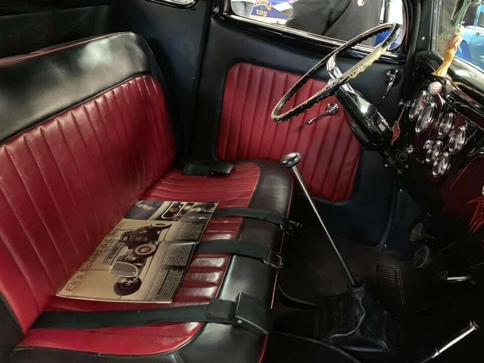 1934 Black Ford Model 40 Coupe