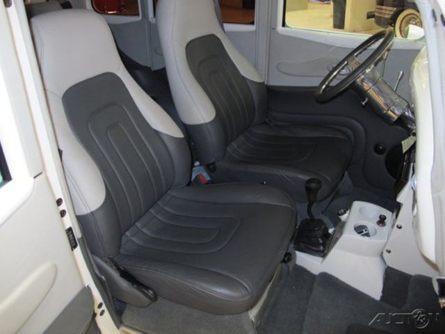 1934 White Ford Other