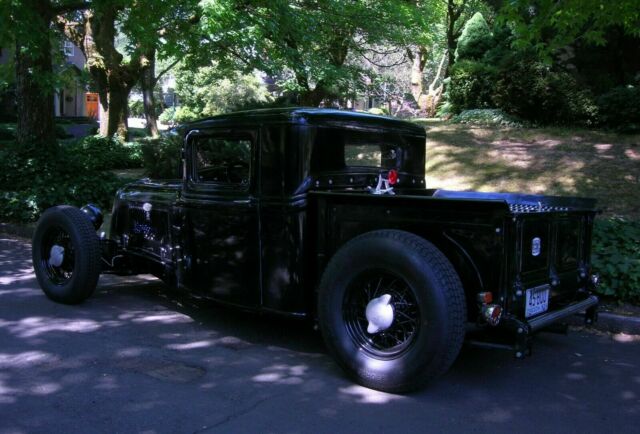 1934 Black Ford Hot Rod Cab & Chassis