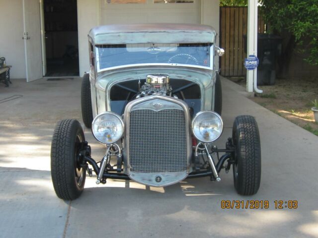 1934 Green Ford hot rod