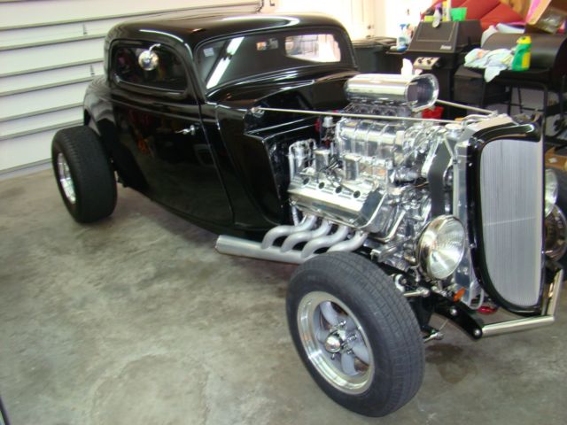1934 Black Ford coupe Three Window