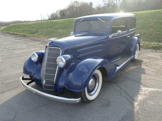 1934 Blue Oldsmobile Eighty-Eight
