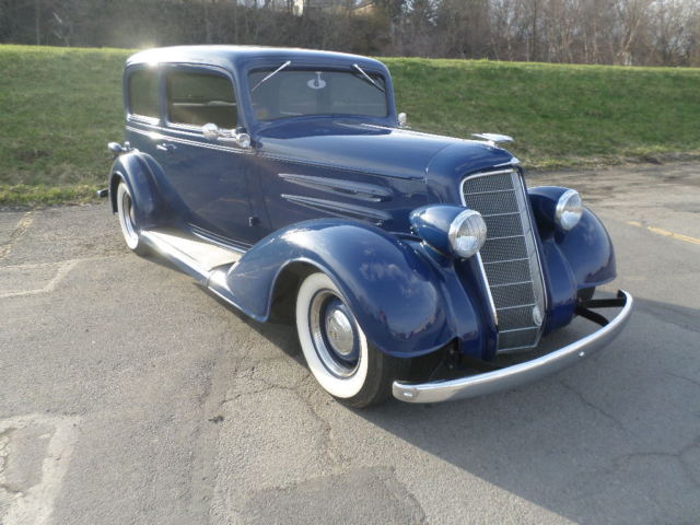 1934 Blue Oldsmobile Eighty-Eight