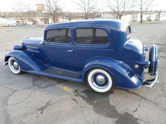 1934 Blue Oldsmobile Eighty-Eight
