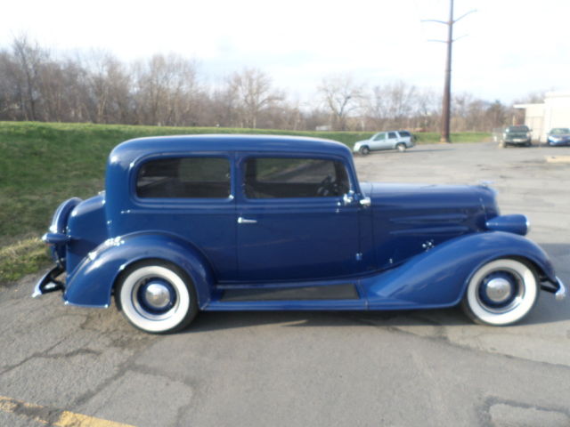 1934 Blue Oldsmobile Eighty-Eight