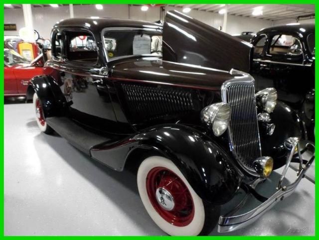 1934 Gold Ford Roadster