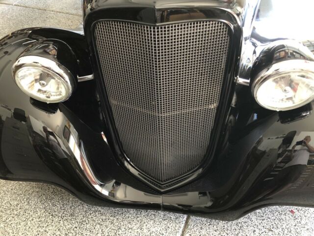 1935 BLACK GLOSS Chevrolet 2 DOOR OUTLAW BODY 2DR OUTLAW GLASS BODY