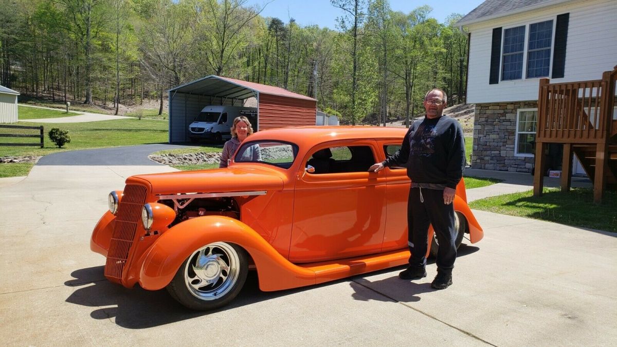 1935 Orange Ford sedan Sedan