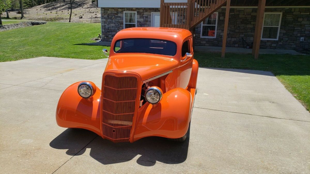 1935 Orange Ford sedan Sedan