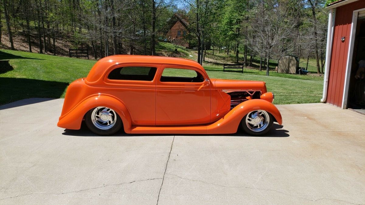 1935 Orange Ford sedan Sedan