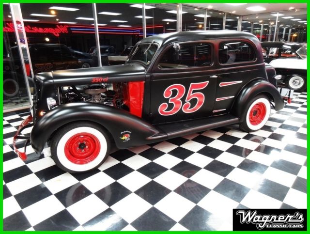 1935 Black DeSoto Deluxe