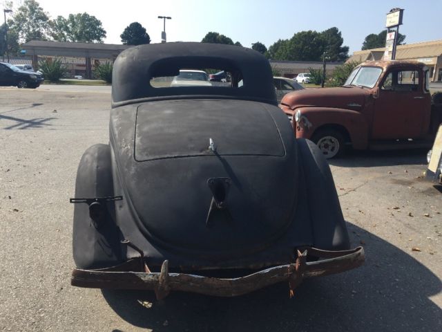 1935 Ford Coupe 5 window