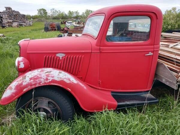 1935 Red Ford 51