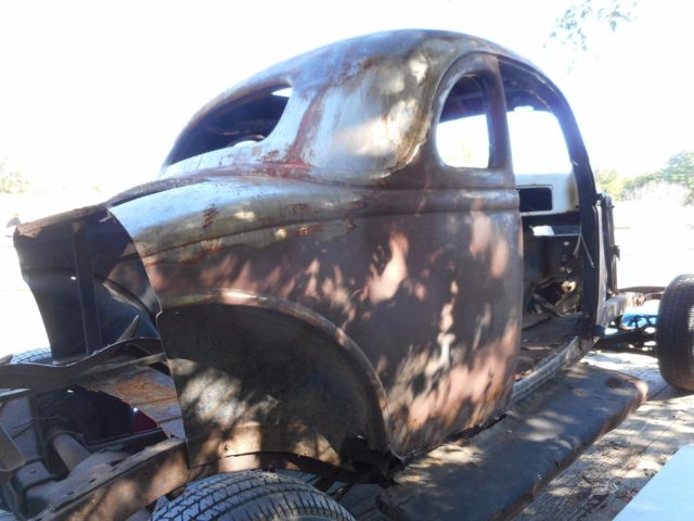 1935 patina Ford 5 window coupe Coupe