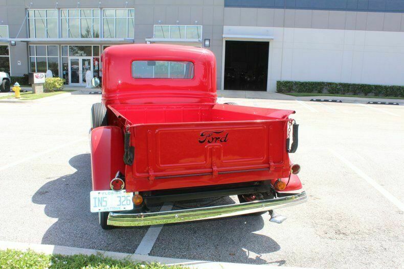 1935 Red Ford F-150 --