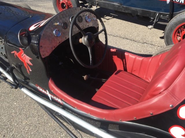 1935 Black FORD SPEEDSTER/RACER SPEEDSTER