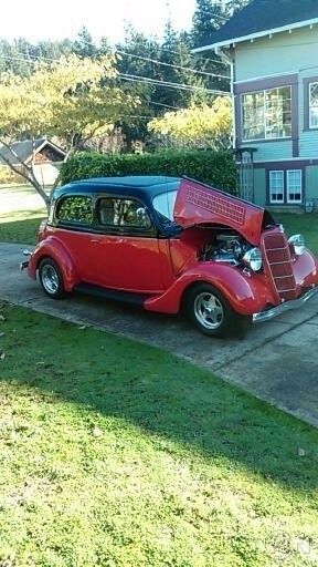 1935 Black Ford Sedan Sedan