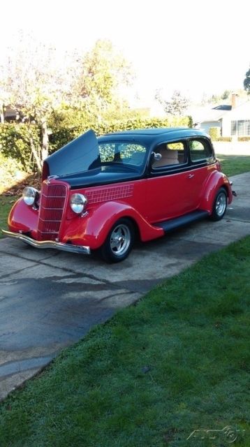 1935 Black Ford Sedan Sedan