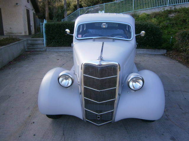 1935 Gray Primer Ford Sedan