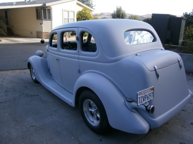 1935 Gray Primer Ford Sedan