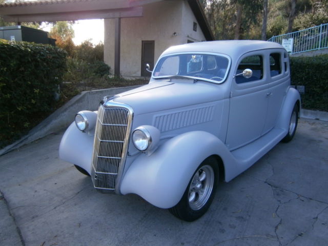 1935 Gray Primer Ford Sedan