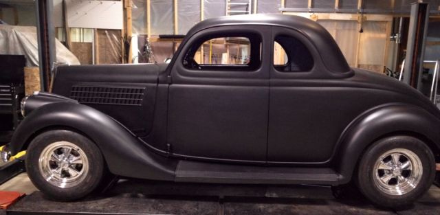 1935 HOT ROD BLACK Ford 5 WINDOW COUPE