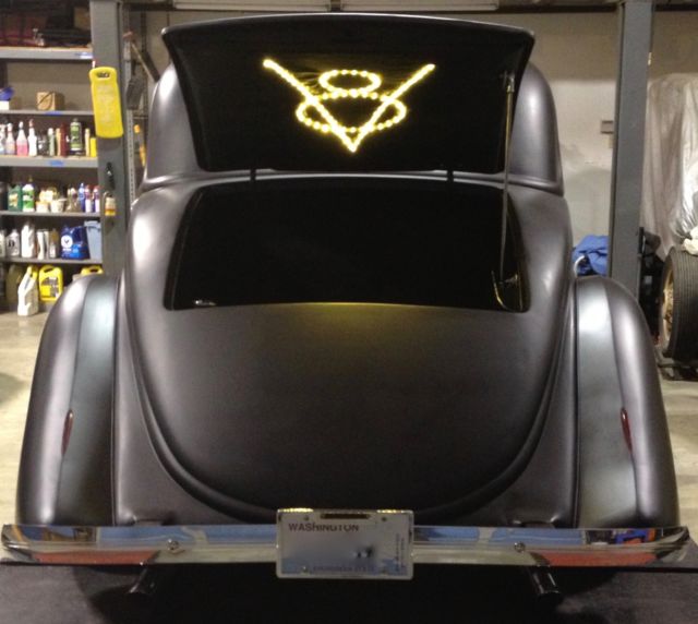 1935 HOT ROD BLACK Ford 5 WINDOW COUPE
