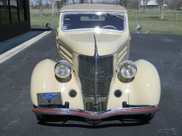 1936 Tan Ford Deluxe