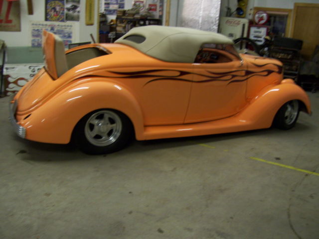 1936 peach Ford Other roadster/ cabrio
