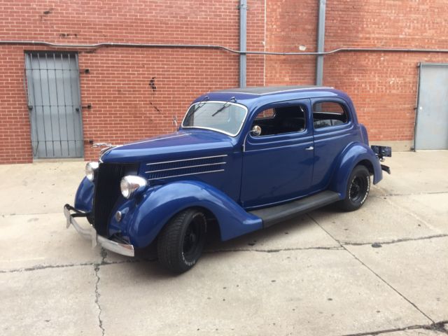 1936 Blue Ford FORD CUSTOM 2 DOOR