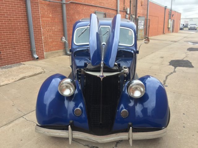 1936 Blue Ford FORD CUSTOM 2 DOOR