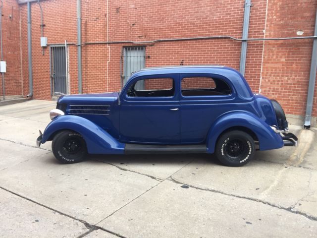 1936 Blue Ford FORD CUSTOM 2 DOOR