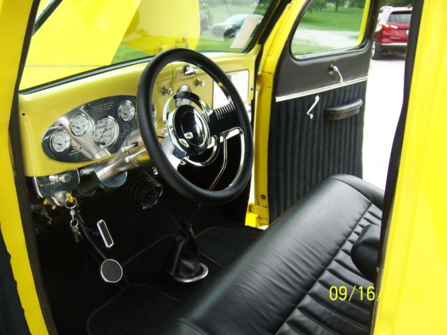 1936 Blue Ford 2 dr sedan