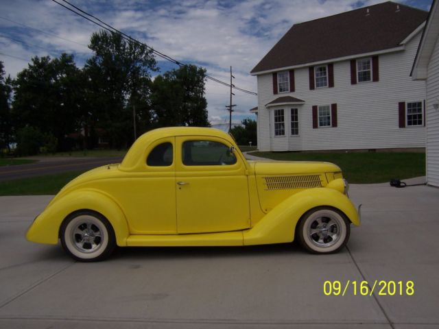 1936 Blue Ford 2 dr sedan
