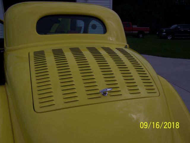 1936 Blue Ford 2 dr sedan