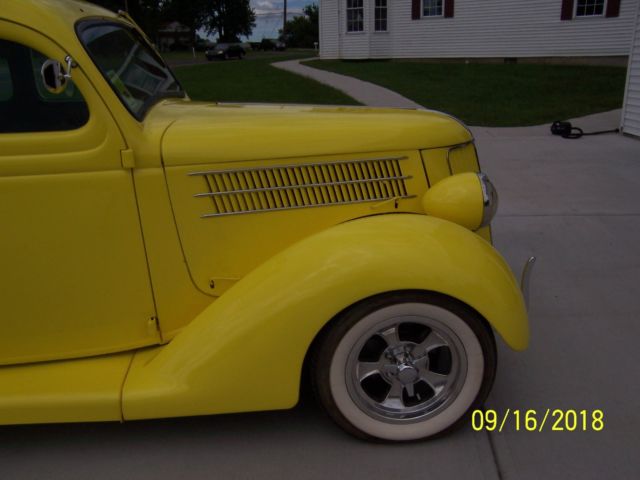 1936 Blue Ford 2 dr sedan