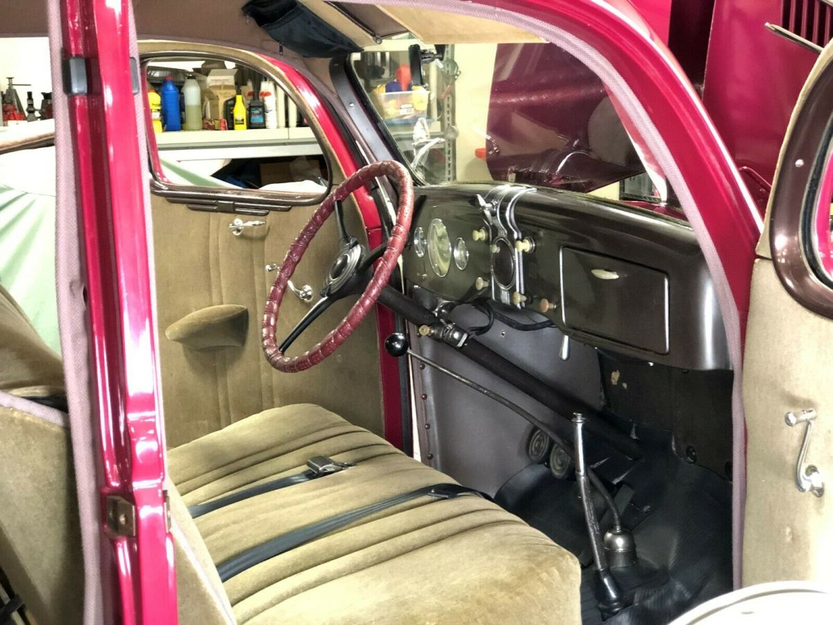 1936 Ford Model 68 Sedan