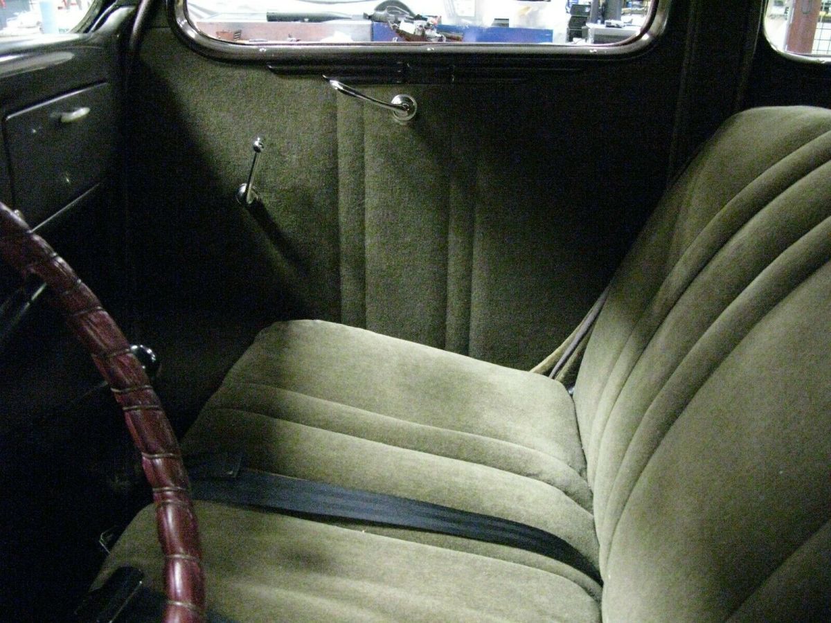 1936 Ford Model 68 Sedan