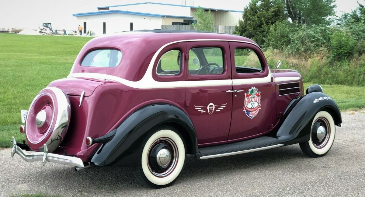 1936 Ford Model 68 Sedan