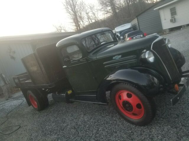 1937 Green Chevrolet Big Fender 2 ton